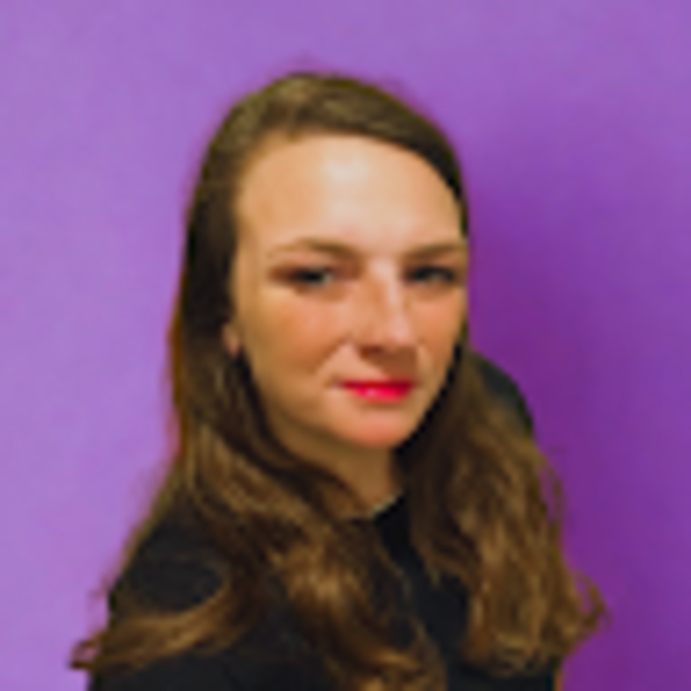 Meet your Posher, Laura